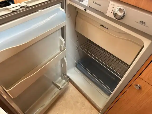 LAIKA X 595 C